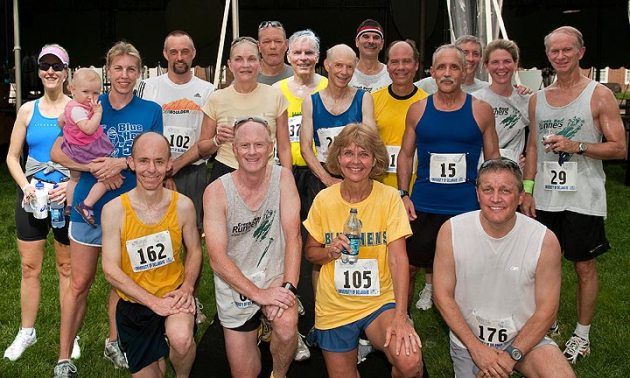 photo of CRR participants in 2010 Blue Hen 5K
