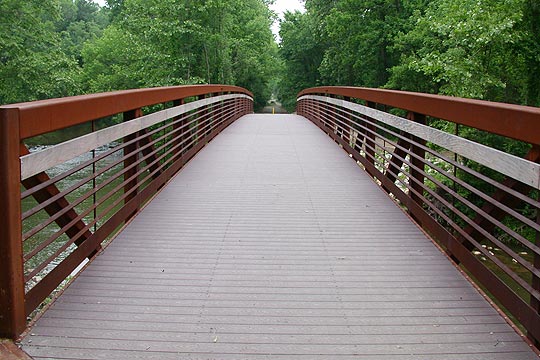 photo looking north from the beginning of bridge
