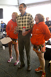 photo of Simmons receiving his age-group award