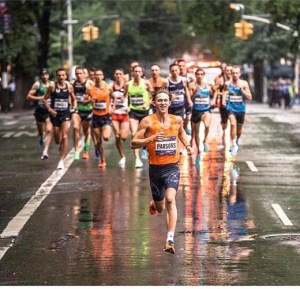 Newark’s Sam Parsons leads the pack in the 2018 NYRR Fifth Avenue Mile